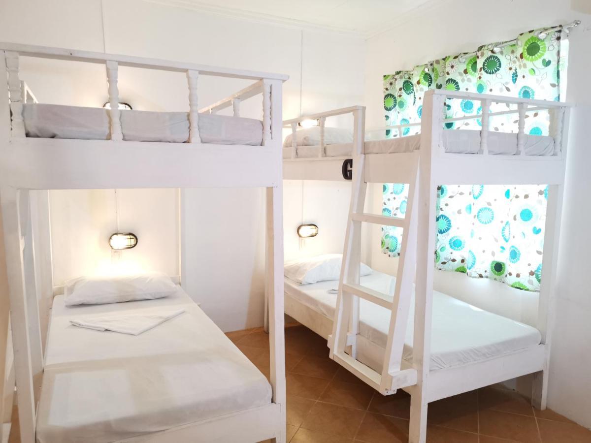 La Vida Hostel Samal Island エクステリア 写真