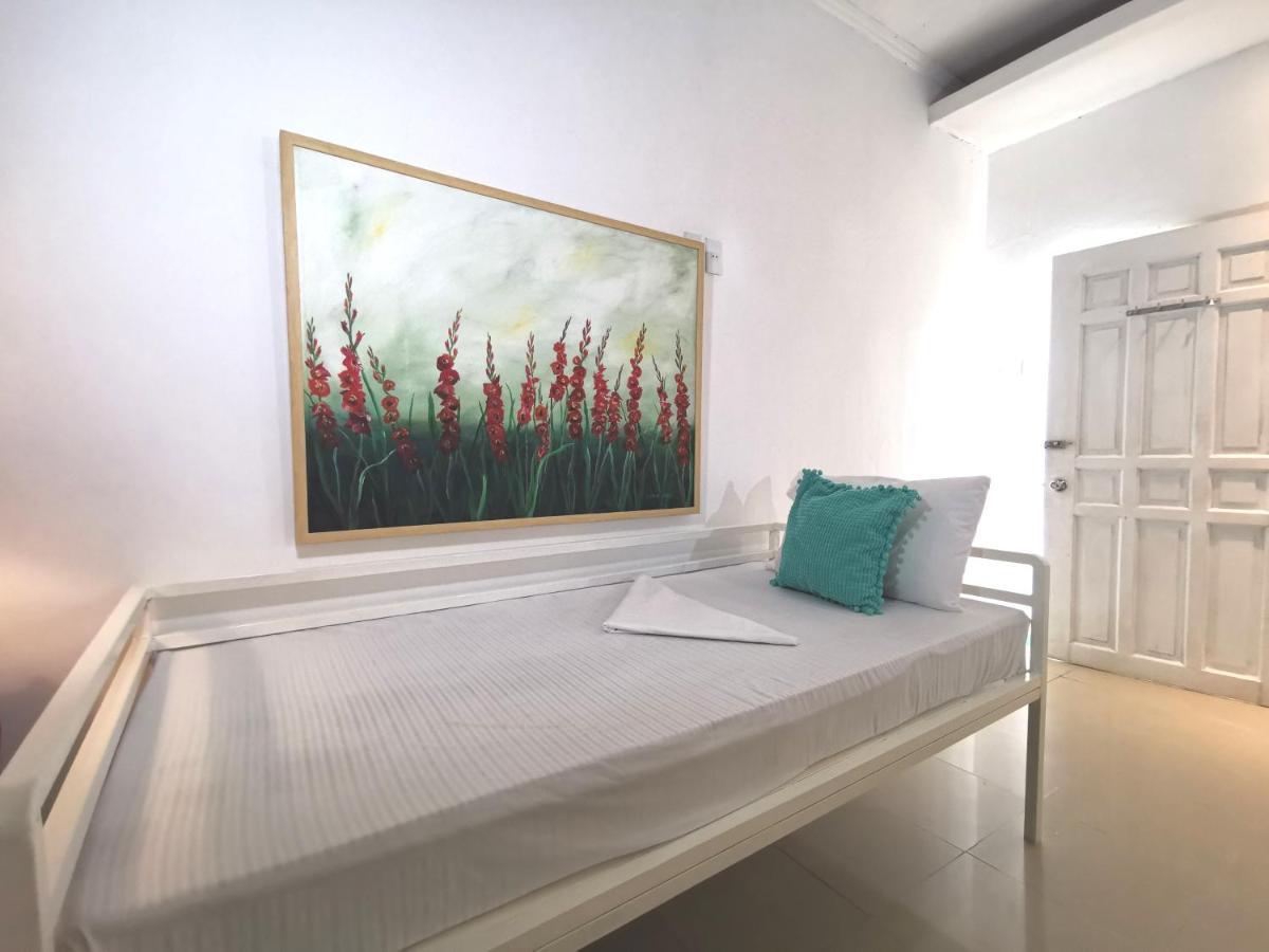 La Vida Hostel Samal Island エクステリア 写真